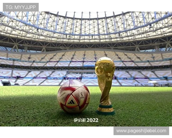 最新卡塔尔世界杯用球图片集锦展现足球科技与美学结合