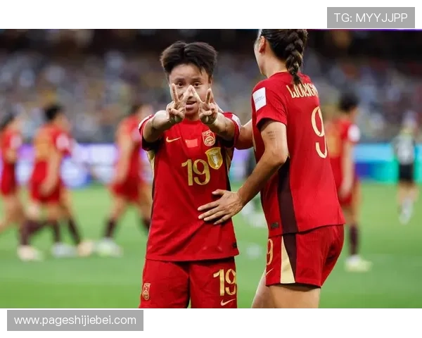 女足世界杯美女球员的魅力瞬间让你感受到足球场上的青春活力